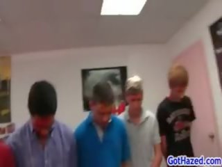Grup de lads dobândi homosexual hărțuire 3 de gothazed