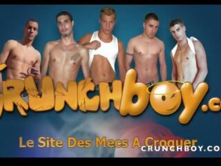 Incrível grupo xxx filme quadrilha estrondo amator sem preservativo em paris para crunchboy